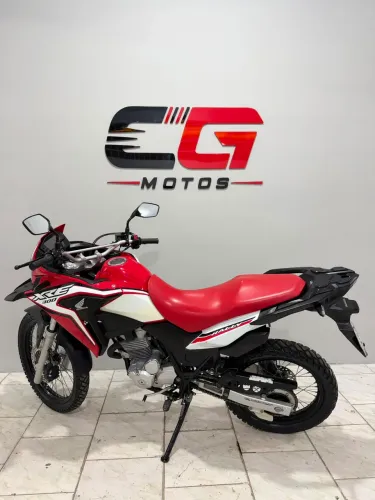 HONDA XRE 300 Rally 