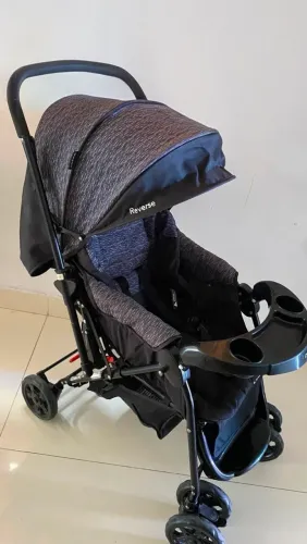 Bebê conforto e carrinho de bebê
