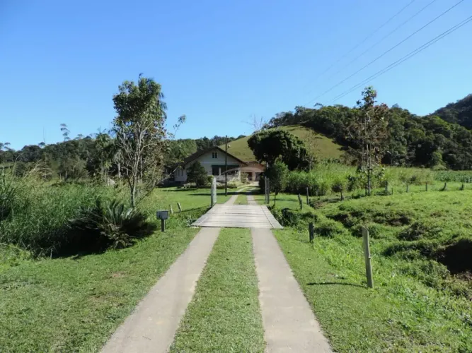 Belíssimo Sítio em Pomerode, Vale do Selke com área de 93.685 metros quadrados, com casa d