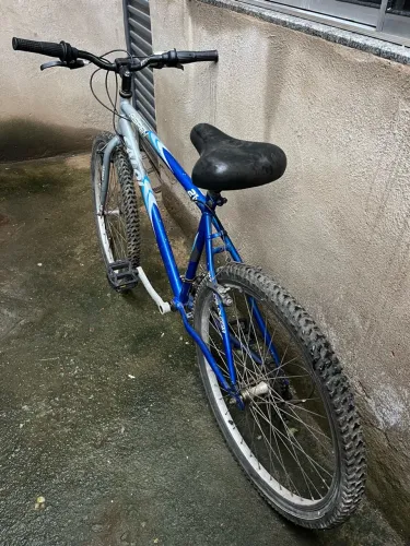 Vende-se bicicleta aro 26