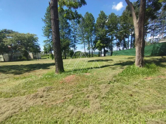 Terreno de 680m² à venda no Condomínio Valle do Canaã