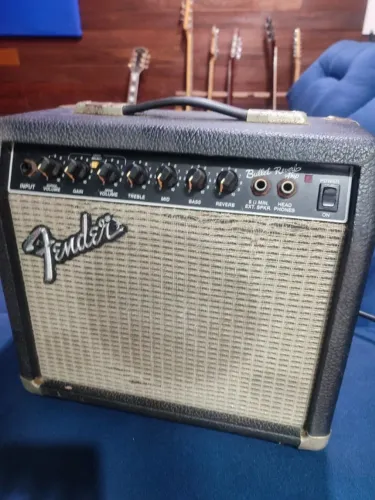 Amplificador Fender Bullet Reverb PR-241 38W Made in Mexico