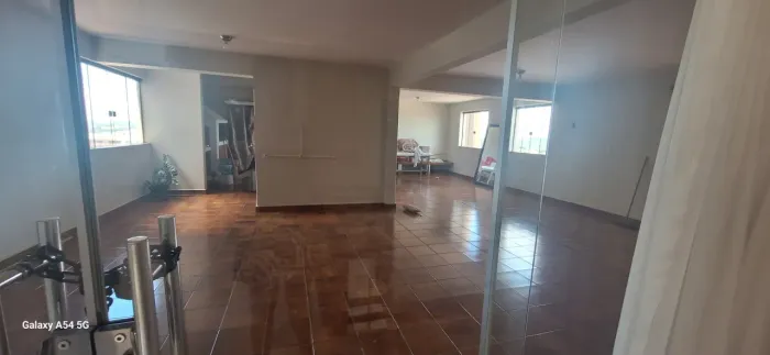 Apartamento duplex à venda com 258 m2 - 3 quartos no Ed. Aquarela, Centro - Campo Mourão