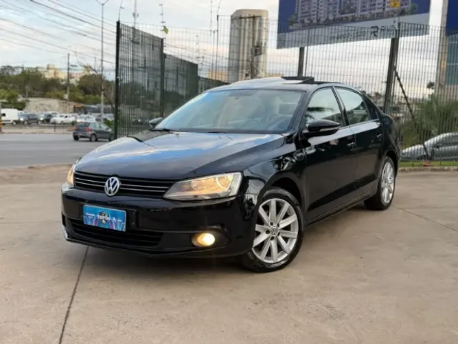 Volkswagen Jetta Comfortline 2.0 T.flex 8V 4P Tipt. 2014