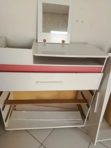 Vendo cômoda conserto