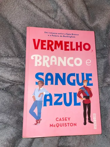 vendo livro : VERMELHO, BRANCO E SANGUE AZUL