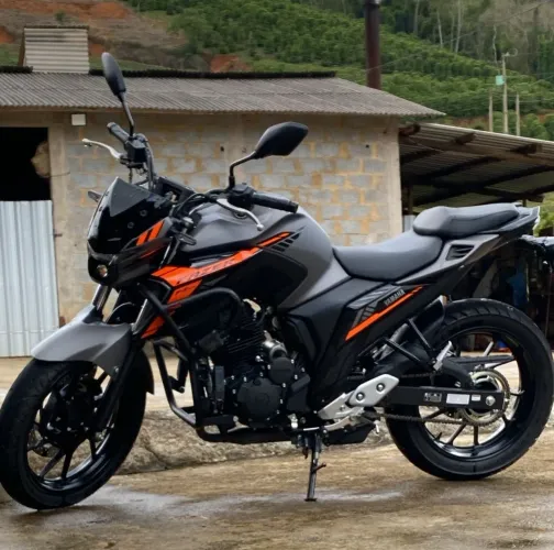 Moto Zera,única dona