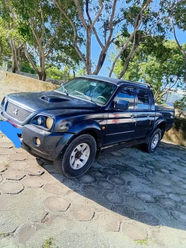 Mitsubishi L200 GLS 2.5 4X4 CD Diesel 2006