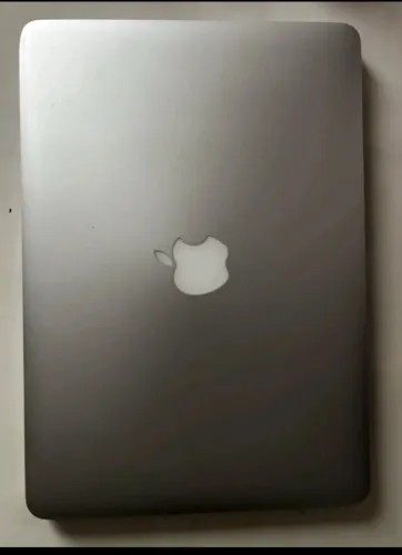 Macbook Pro 2015 8GB RAM , 256 GB MEMORIA