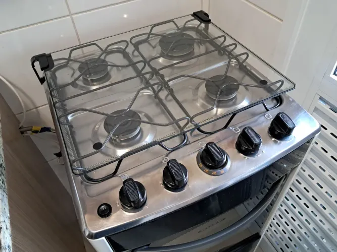 Fogão 4 bocas com acendimento automático