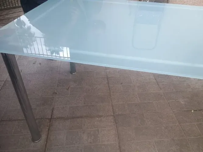 Mesa de vidro em ótimo estado