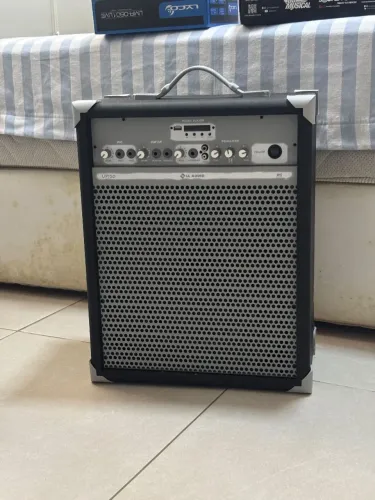 Equipamentos de som profissionais