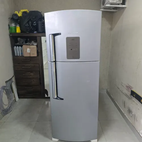 Geladeira Brastemp Active 429l com defeito