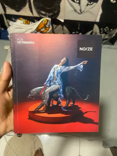 Revista Noize Marina Sena