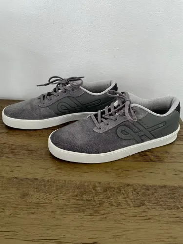 Tênis Ous Emergente