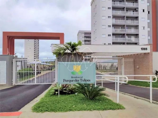 Locação de Apartamentos / Padrão na cidade de Araraquara