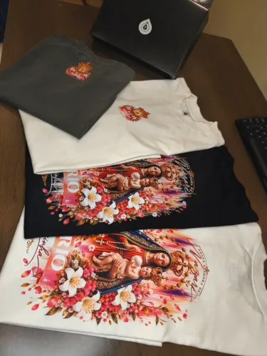 Camiseta oversize 100% algodão Odrenovo - Estampa Nazinha Círio
