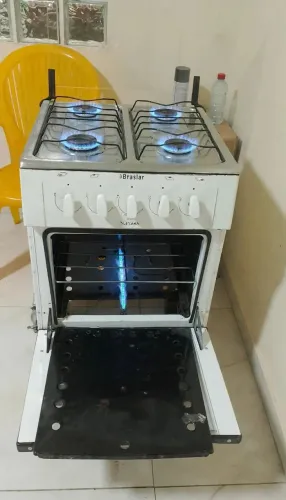 Fogão 4 bocas funcionando perfeitamente entrega grátis são Luís