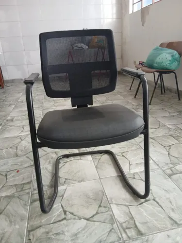 duas cadeira de escritório (preço CADA)