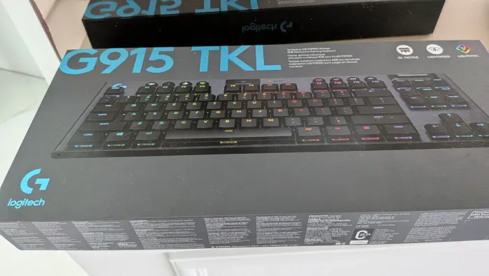 Teclado Logitech G915 TKL