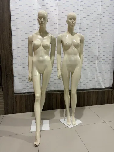 Manequim Feminino para Lojas