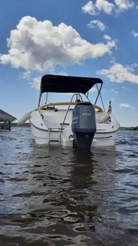 Lancha 23 Pés Yamaha 150 HP 4T | 400 Horas | Documentação 100% OK