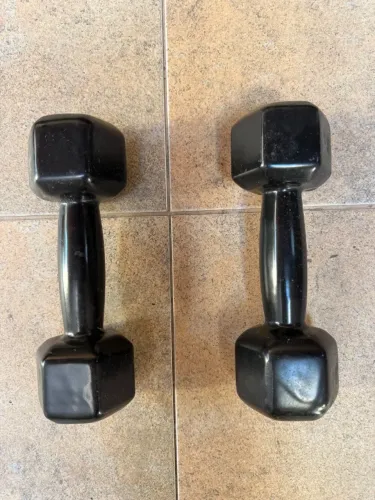 Par de halteres de 4kg sextavados emborrachados
