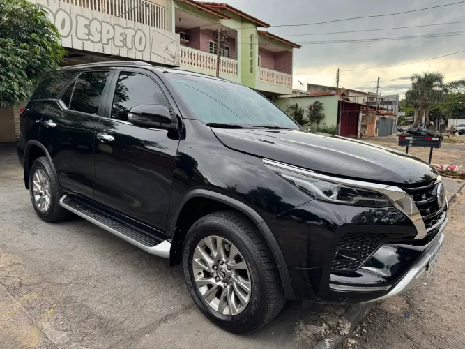 Toyota Hilux SW4 SRX 4X4 2.8 TDI 16V Dies. Aut. 2022