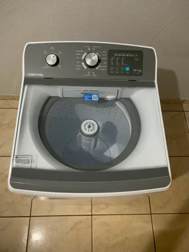 Vendo máquina colormaq novinha