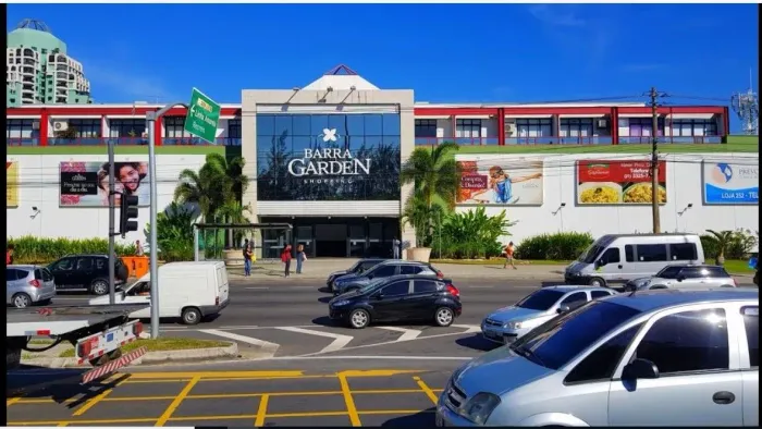 Excelente loja no Shopping Barra Garden