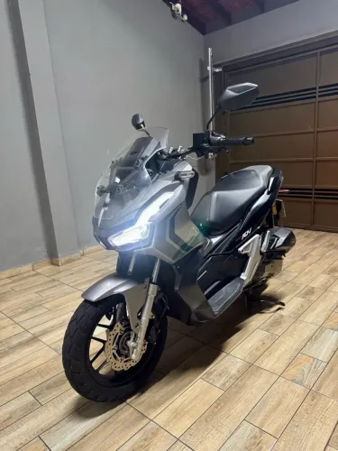 Honda ADV 150 2023 - oportunidade