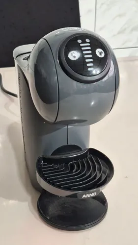 Cafeteira Nescafé Dolce Gusto (Arno)
