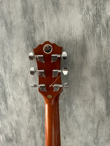 Vendo violão elétrico ?Tagima? nunca foi usado! R$ 1.000,00