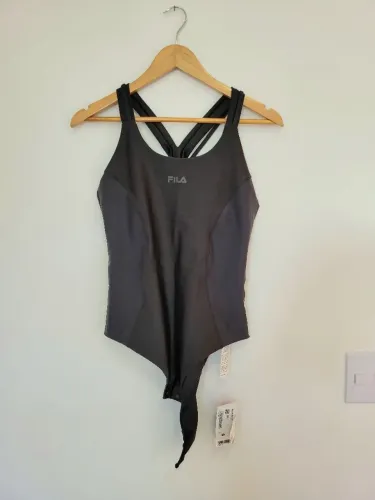 body preto fila