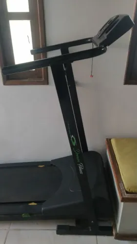 Esteira para caminhada em perfeito estado 
