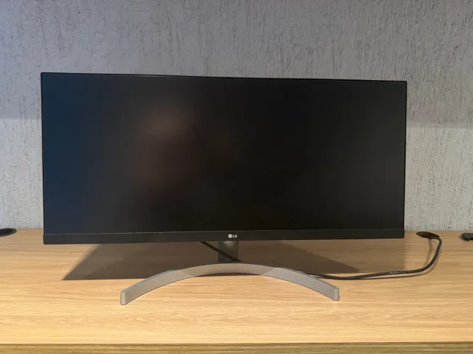 Monitor LG 29" UltraWide Full HD Inclinação 75Hz 5ms Branco 29WK600-W