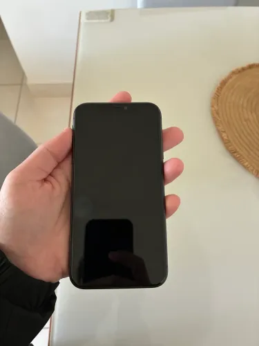 Vende-se IPHONE 11