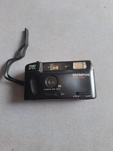 Câmera Olympus Trip AF S-2