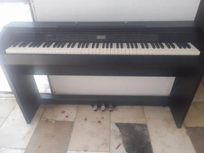 Casio Px 780