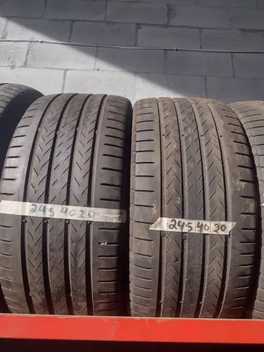 Pneus 245/45/20 continental 