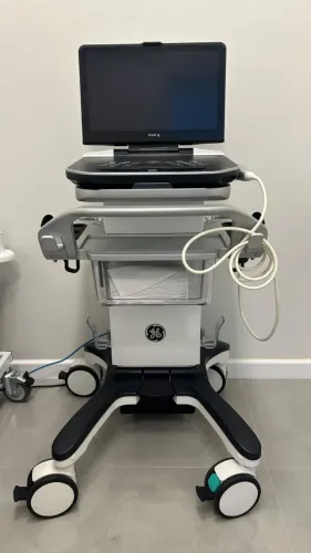 Ultrassom GE Vivid iq Premium 4D 2020 com Setorial Cardio e Linear, Revisado