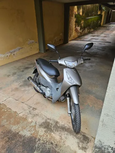 Honda Biz 125 2008 ES (partida eletrica)