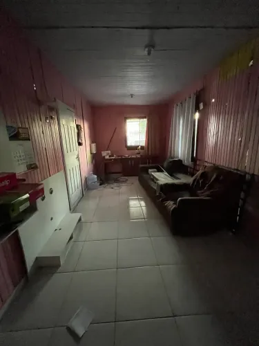 casa no bairro Congós, 130mil valor ainda a negociar.
