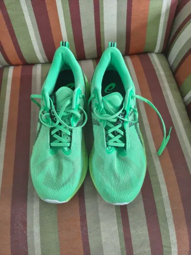Asics Novablast 5