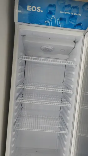 Refrigerador expositor 338L EOS porta de vidro