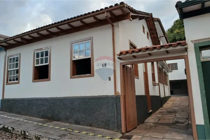 Casarão Colonial Exclusivo na Praça do Jardim Centro Histórico de Mariana.