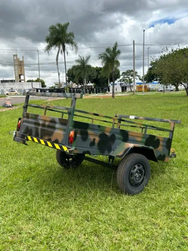 Carretinha 2.00 x 1.20 ideal para o serviço diário