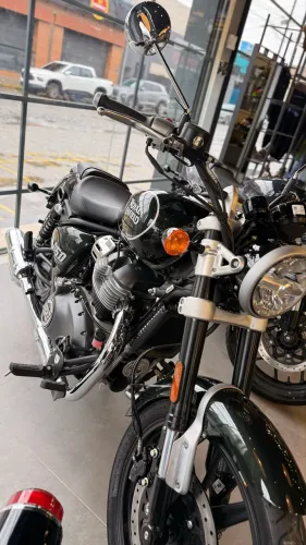 ROYAL ENFIELD - SUPER METEOR 650 