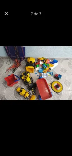 Lote de brinquedos