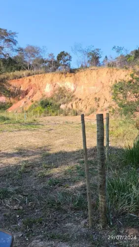 Terreno grande em Cantagalo 